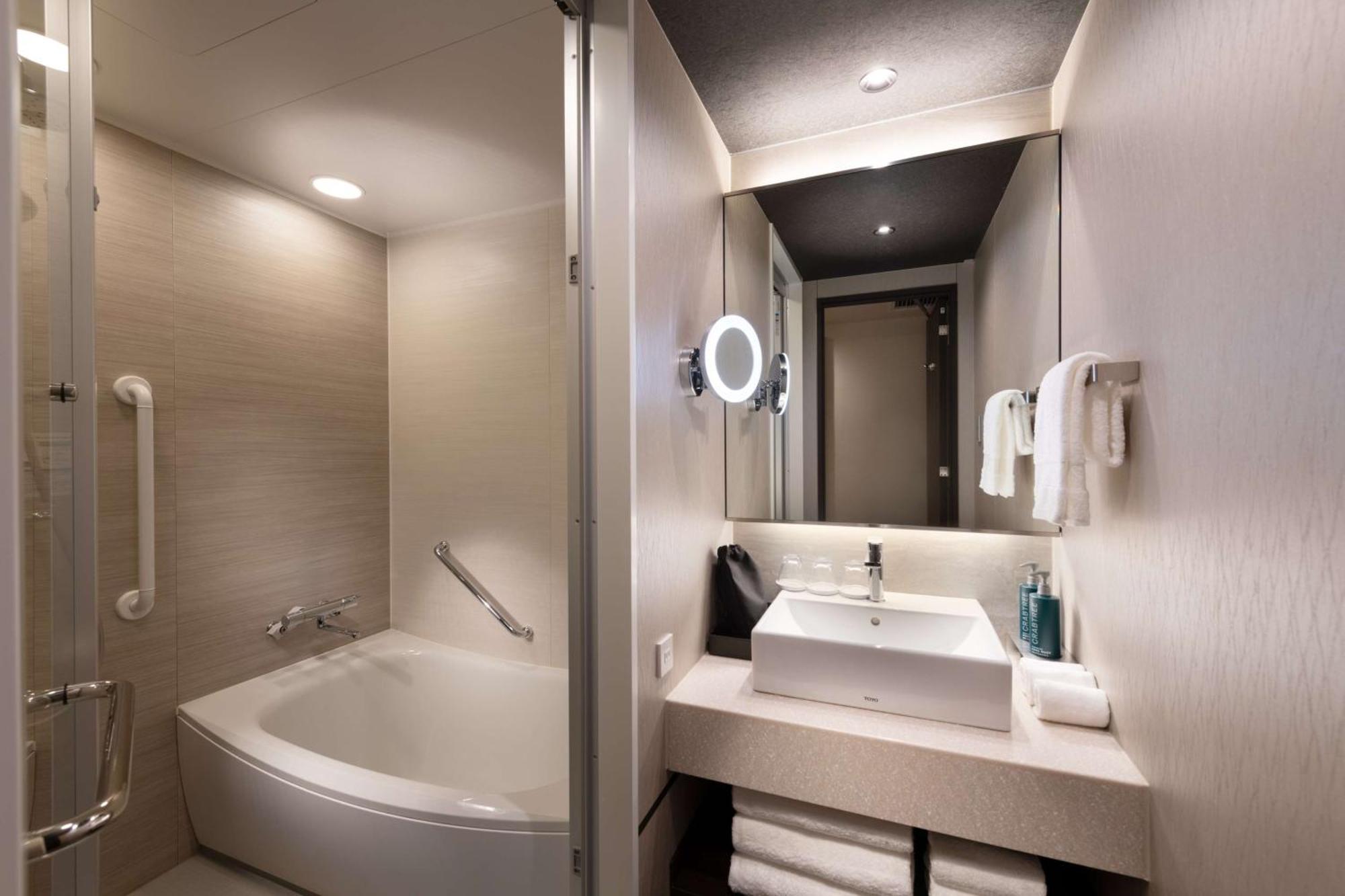 Doubletree By Hilton Kyoto Station Hotel Exterior foto