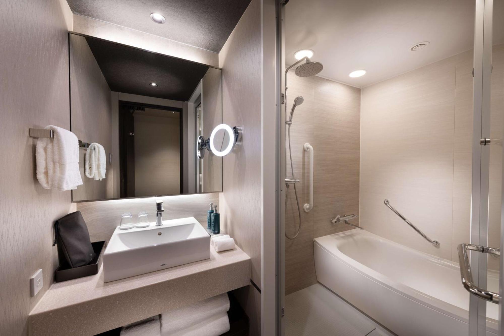Doubletree By Hilton Kyoto Station Hotel Exterior foto