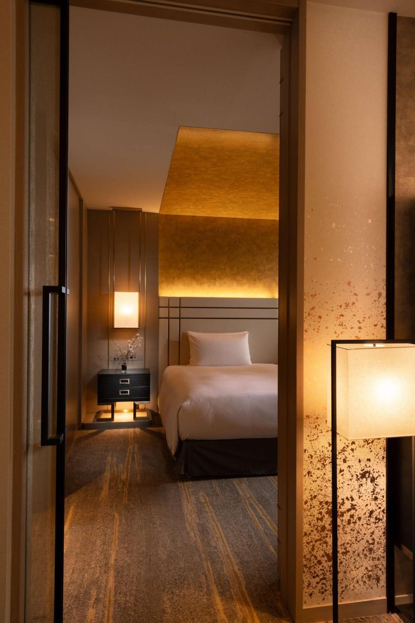 Doubletree By Hilton Kyoto Station Hotel Exterior foto
